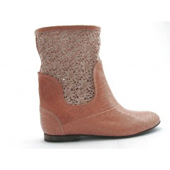 310654-Stivaletto forato in pelle sabbia