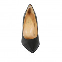 Woman's pump with pointy tip in black leather heel 9 - Available sizes:  43