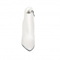 Botines a punta para mujer con cremallera en piel blanca tacon 10 - Tallas disponibles:  42