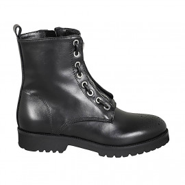 Woman's ankle boot with zipper and Brogue pattern in black leather heel 3 - Available sizes: 33