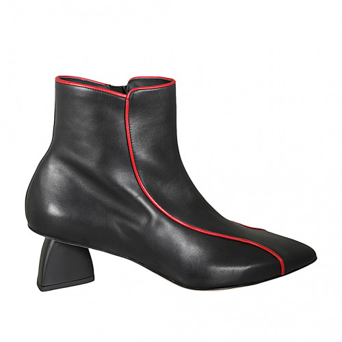 Woman's pointy ankle boot with zipper in black and red leather heel 6 - Available sizes:  42