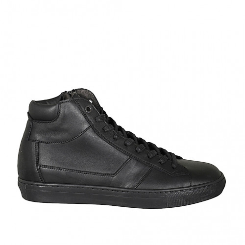 Men's ankle-high laced shoe with...