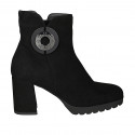 Botines para mujer con cremallera y accesorio en gamuza negra tacon 7 - Tallas disponibles:  45