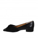 Chaussure à bout pointu pour femmes avec noeud en daim et cuir noir talon 3 - Pointures disponibles:  32