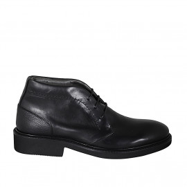 Scarpa stringata da uomo in pelle nera - Misure disponibili: 36, 46, 47