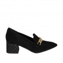 Mocassin pour femmes à bout pointu avec accessoire en daim et cuir verni imprimé noir talon 5 - Pointures disponibles:  43