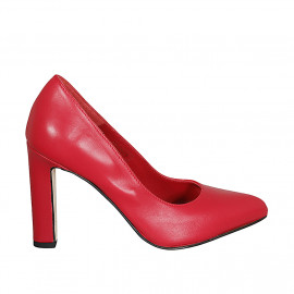 ﻿Woman's pointy pump in red leather heel 9 - Available sizes:  42