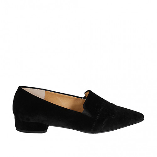 Woman's slipper shoe in black...