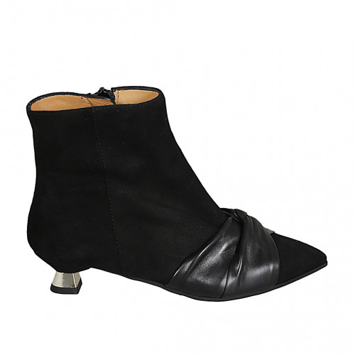 Woman's pointy ankle boot with zipper in black suede and leather heel 3 - Available sizes:  33