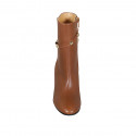 Botines pour femmes avec fermeture éclair et goujons en cuir brun clair talon 8 - Pointures disponibles:  42