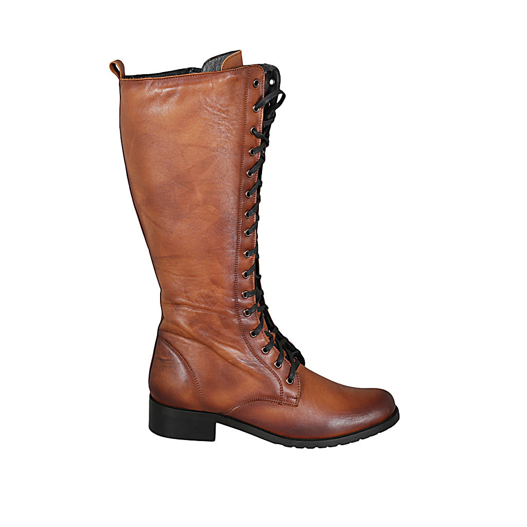 Woman's laced boot with zipper in tan brown leather heel 4