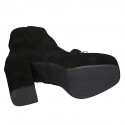 Botin para mujer con plataforma, cremallera y cadena en gamuza negra tacon 9 - Tallas disponibles:  42