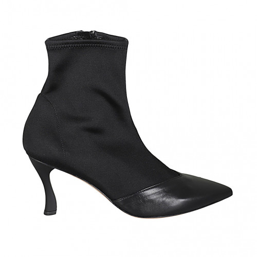 Woman's pointy ankle boot with zipper in black leather and elastic fabric 9 - Available sizes:  42, 43, 45