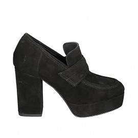 Woman's mocassin with platform in black suede heel 9 - Available sizes: 42, 43