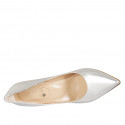 ﻿Escarpin élégant à bout pointu pour femmes en cuir lamé argent talon 9 - Pointures disponibles:  31, 46