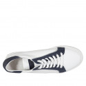 Scarpa stringata da donna in pelle bianca e blu con plantare estraibile zeppa 3 - Misure disponibili: 43, 44