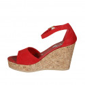 Chaussure ouverte pour femmes avec courroie et plateforme en daim rouge talon compensé 9 - Pointures disponibles:  44