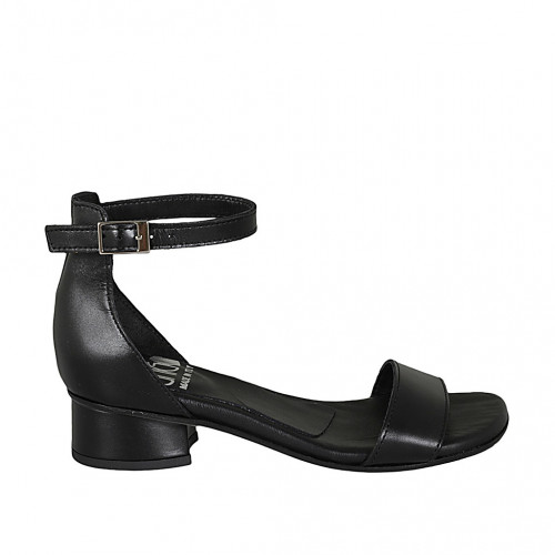 Chaussure ouverte avec courroie en cuir noir talon 3 - Pointures disponibles:  32, 34