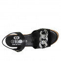 Sandalo da donna con cinturino e catena in pelle nera zeppa 9 - Misure disponibili: 32, 42, 44