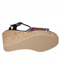 Sandale pour femmes en daim noir et imprimé mosaïque multicouleur avec courroie, plateforme et talon compensé 9 - Pointures disponibles:  42, 43