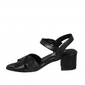 Sandalo da donna con cinturino e fasce incrociate in pelle nera tacco 5 - Misure disponibili: 42, 44
