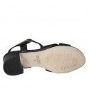 Sandale pour femmes avec courroie et bandes croisés en cuir noir talon 5 - Pointures disponibles:  42, 44