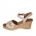 Sandale pour femmes en daim imprimé mosaïque multicouleur avec courroie, plateforme et talon compensé 7 - Pointures disponibles:  42