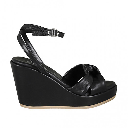 Sandale pour femmes avec courroie et nœud en cuir noir talon compensé 9 - Pointures disponibles:  42, 43