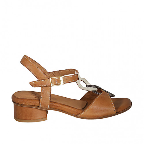 Sandale pour femmes avec courroie en cuir brun clair, crème et marron talon 3 - Pointures disponibles:  44, 45