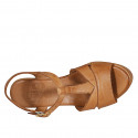 Sandale pour femmes avec courroie en cuir cognac talon compensé 9 - Pointures disponibles:  32, 42