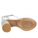 Sandalia para mujer en piel blanca con cinturon al tobillo tacon 7 - Tallas disponibles:  42, 43, 45