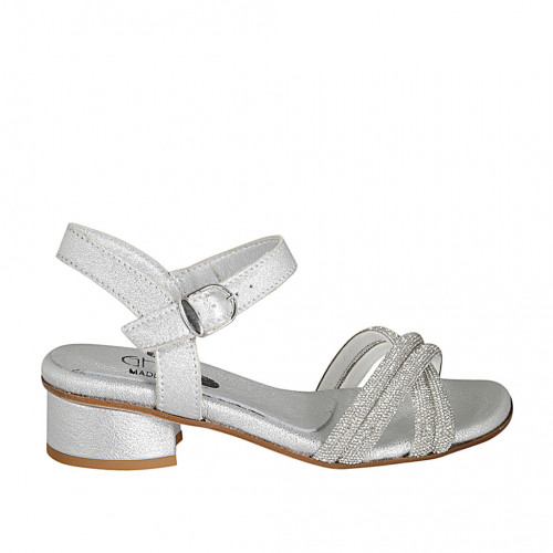 Woman's sandal in silver laminated...