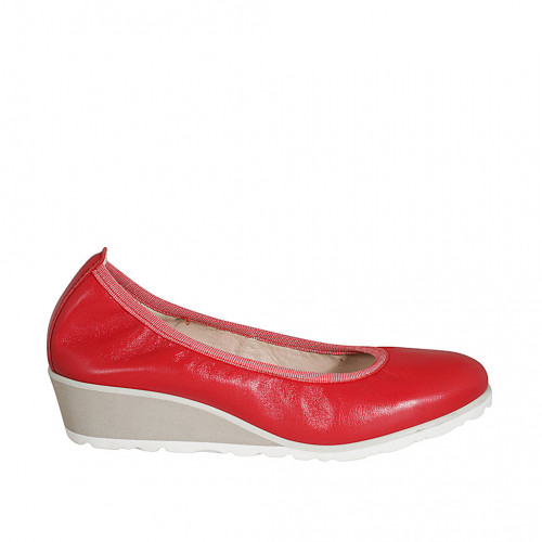 Woman's pump in red leather wedge heel 4