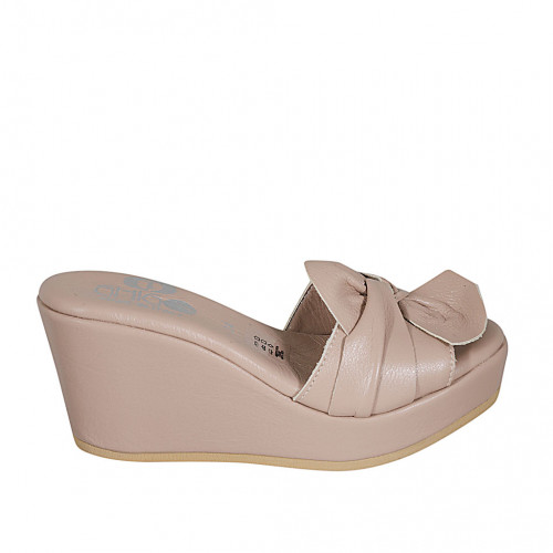 Woman's mule in nude leather with knot and wedge heel 9 - Available sizes:  44