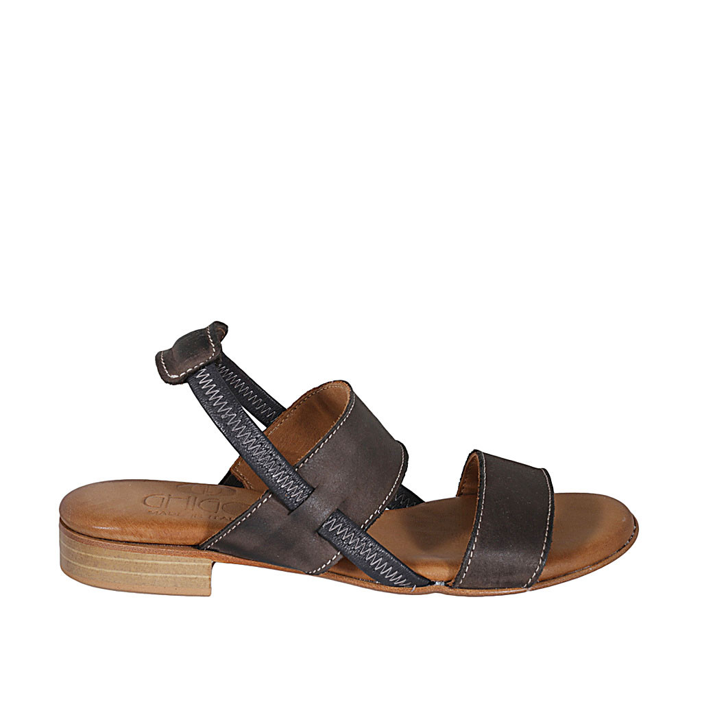 Woman's sandal in brown leather with elastic strap heel 2