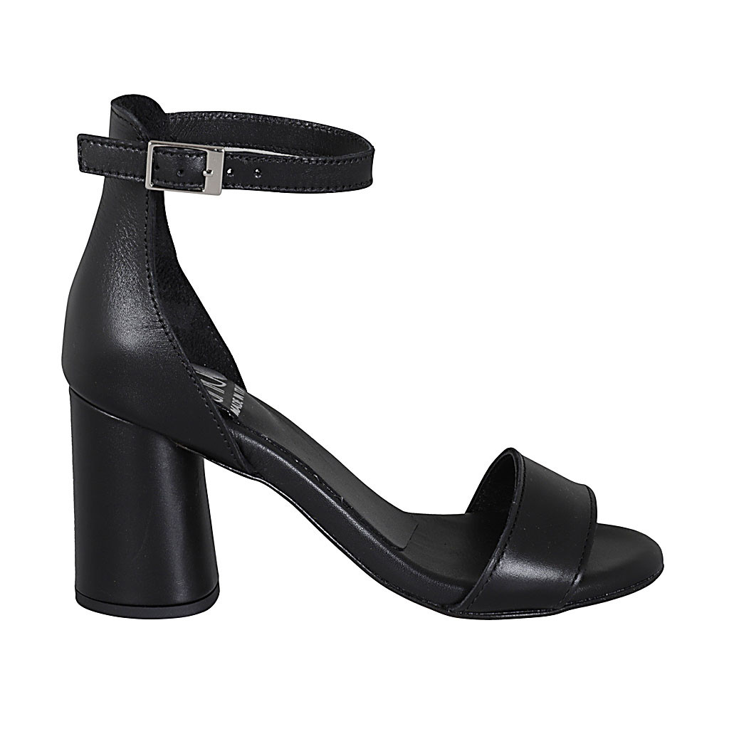 Woman's open shoe with ankle strap in black leather heel 7
