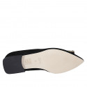 ﻿Escarpin pour femmes à bout pointu en daim noir avec accessoire strass talon 1 - Pointures disponibles:  32