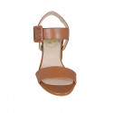 Sandale pour femmes avec boucle en cuir brun clair talon 5 - Pointures disponibles:  42, 43, 44