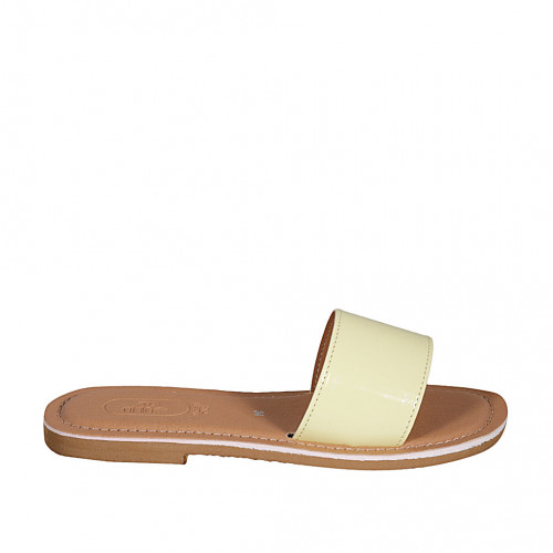 Damenpantolette aus gelbem Leder...