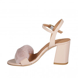 Sandale pour femmes en cuir verni nue et fourrure écologique avec courroie talon 7 - Pointures disponibles:  34, 42, 43, 44, 45 2