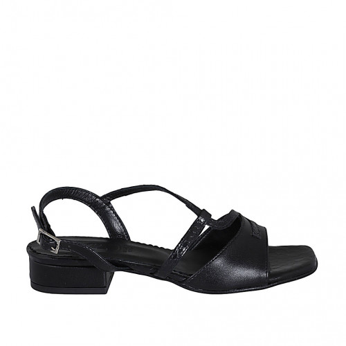 Woman's sandal in black laminated and...