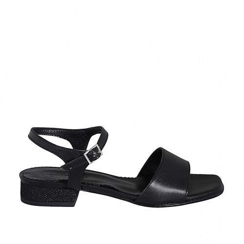 Sandale pour femmes en cuir noir avec courroie et talon recouvert 2 - Pointures disponibles:  34, 42, 44