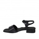 Sandale pour femmes en cuir noir avec courroie et talon recouvert 2 - Pointures disponibles:  34, 42, 44