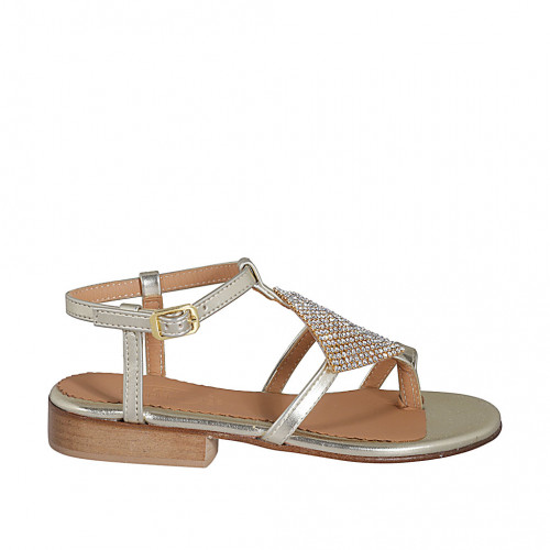 Woman's sandal in platinum leather...
