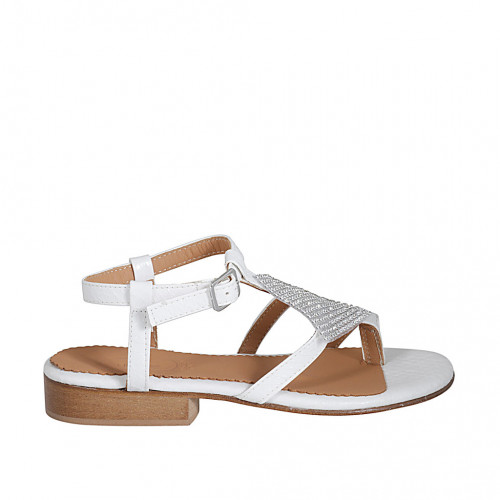 Woman's thong sandal in white leather...