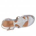 Sandale entredoigt pour femmes en cuir verni imprimé lamé argent avec strass et courroie talon 4 - Pointures disponibles:  42, 44, 45, 46