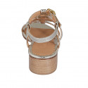 Sandalia en charol imprimido laminado platino con estrás y cinturon para mujer tacon 4 - Tallas disponibles:  43, 45