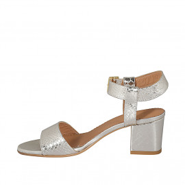 Sandale pour femmes en cuir verni imprimé lamé platine avec courroie talon 5 - Pointures disponibles:  42 2