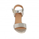 Sandale pour femmes en cuir verni imprimé lamé platine avec courroie talon 5 - Pointures disponibles:  42, 43, 44, 46