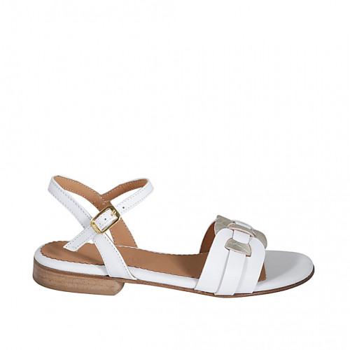 Woman's sandal in white leather and...